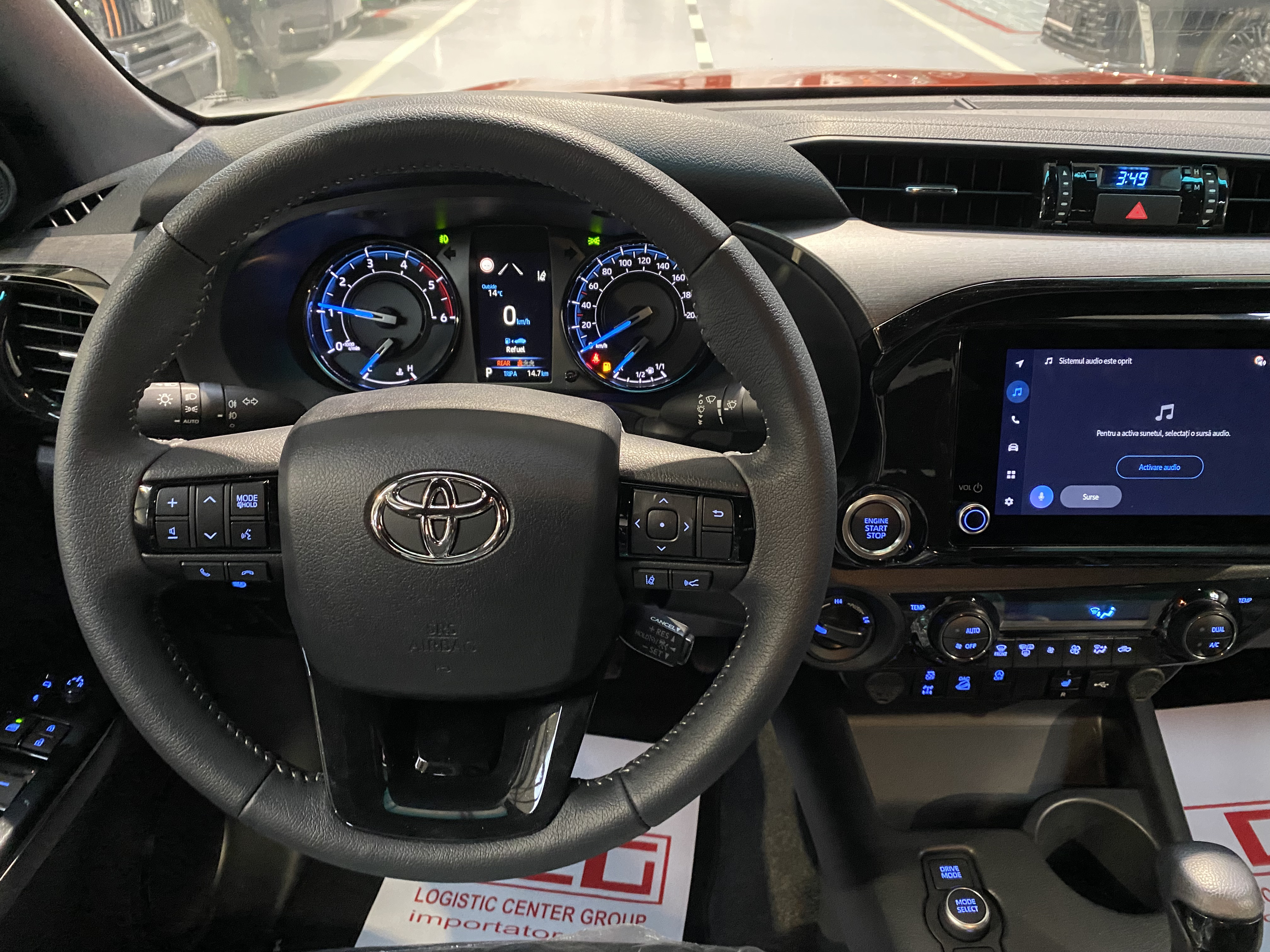 Toyota Hilux 2.8D 204CP 4x4 Double Cab AT MHEV Invincible - foto 16
